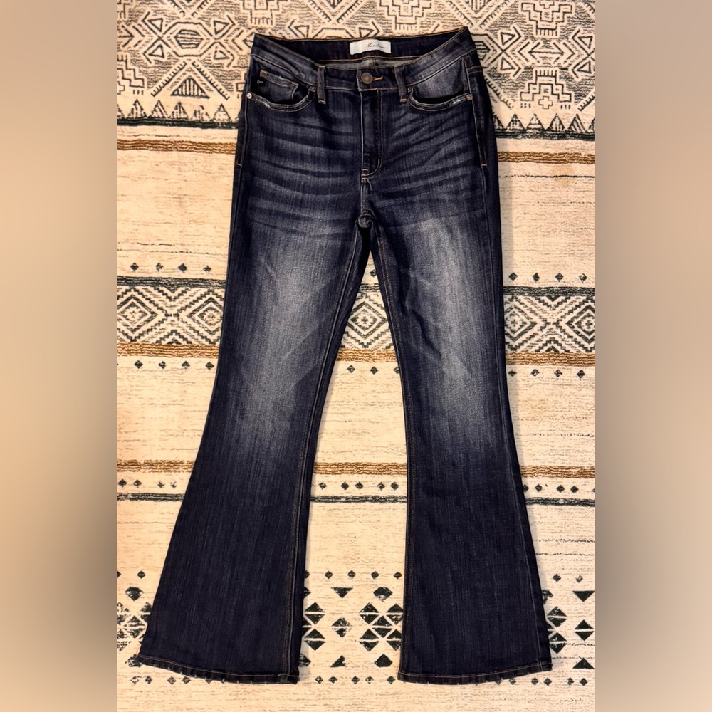 KanCan Stonewash Flare Bootcut Jeans - excellent used condition Size 9/28